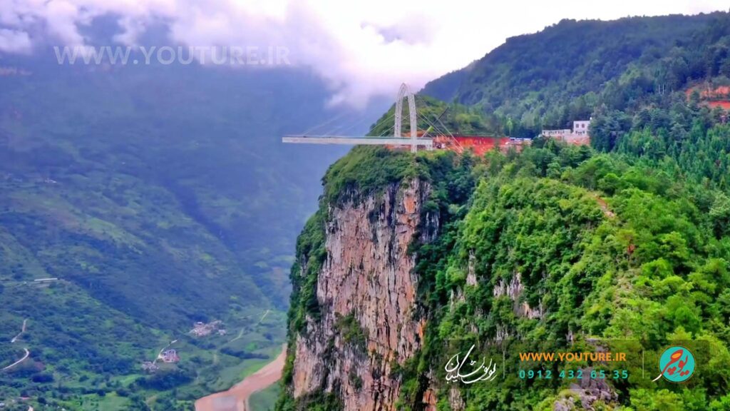 سکوی مشاهده پل معلق قله کوه